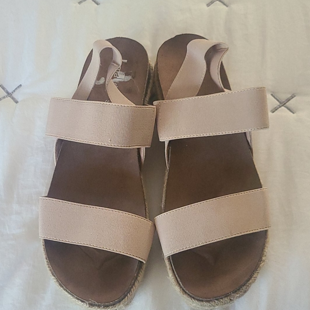 Platform sandles